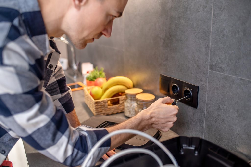 Electrician in Apex NC | Local Choice Electric | Best outlet repair in Apex NC